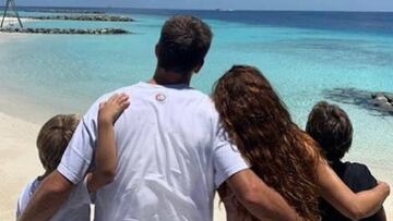 Shakira y Piqu&eacute; disfrutan de las vacaciones junto a sus hijos