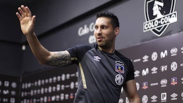 El mensaje de Insaurralde al anunciar que sigue en Colo Colo