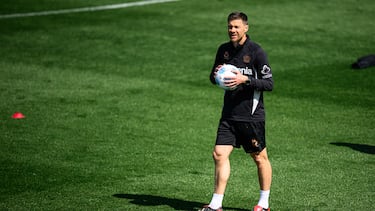 LEVERKUSEN, GERMANY - APRIL 11: Headcoach Xabi Alonso of Leverkusen reacts during a training session on April 11, 2025 in Leverkusen, Germany. (Photo by Jörg Schüler/Bayer 04 Leverkusen via Getty Images)
