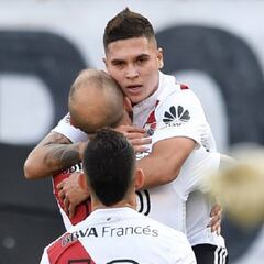 ¿Por qué le conviene a Juanfer Quintero seguir en River Plate?
