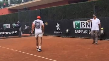 Nadal se entrena en Roma... acompañado de su tío Toni