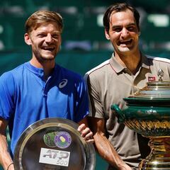 Federer gana a Goffin y logra su décimo título en Halle