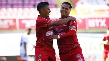 Ñublense remontó un partido con polémica ante Cobresal