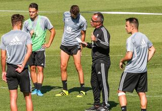 Álvaro Cervera irá con todo a La Rosaleda en un duelo declarado de alto riesgo