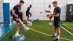 Glasgow examina a Odegaard y Jovic ante 13.000 espectadores