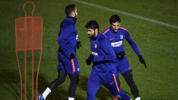 Savic, Lucas, Lemar, Koke y Costa, titulares ante el Barcelona