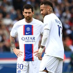 Messi y Neymar abruman a Mbappé