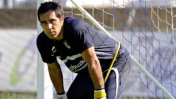 Claudio Bravo.