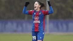 Esther, jugadora del Levante, celebra un gol ante el Granadilla. 