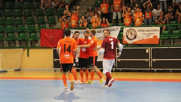 El Ribera Navarra golea al Segovia y suma su primer triunfo