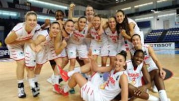 Las jugadores de la Selección española celebran el triunfo ante Bélgica.