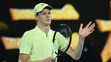 Jannik Sinner, al final de su partido contra Alex de Miñaur en el Open de Australia.