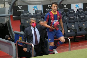 Joan Laporta y Èric García durante la presentación.