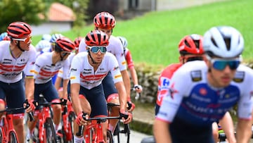 El cilcista italiano Antonio Tiberi compite con el Trek-Segafredo durante la Vuelta a España 2022.