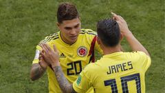 Juan Fernando Quintero y James Rodr&iacute;guez en un partido de la Selecci&oacute;n Colombia