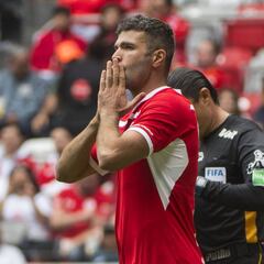 Gigliotti es criticado en Argentina por quedarse en Liga MX