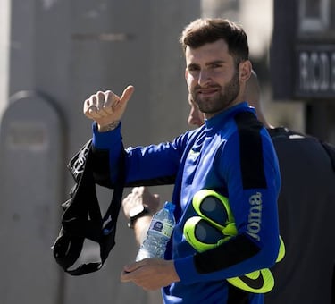 Roberto vuelve al grupo y Óscar Duarte espera para operarse