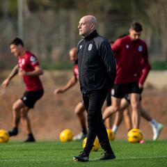 Calero: “Vienen curvas, pero las afrontamos con ganas”