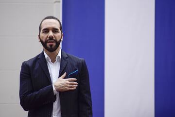 SAN SALVADOR, EL SALVADOR - MAY 06: President of El Salvador Nayib Bukele gestures during a Latin-American tour for migration development on May 6, 2022 in San Salvador, El Salvador. (Photo by Kellys Portillo/APHOTOGRAFIA/Getty Images)