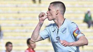 Bol¨ªvar aplasta a Guabir¨¢ con cinco goles de Juanmi Callej¨®n