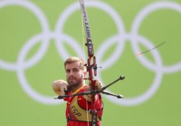 Antonio Fernández del equipo masculino de tiro con arco. No consiguieron pasar a cuartos.