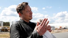 FILE PHOTO: SpaceX founder and Tesla CEO Elon Musk visits the construction site of Tesla's gigafactory in Gruenheide, near Berlin, Germany, May 17, 2021. REUTERS/Michele Tantussi/File Photo