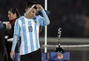 Messi tras perder la final de la Copa América 2015 en la tanda de penaltis ante Chile. 
