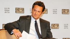 FILE PHOTO: Actor Matthew Perry waits to announce the nominations for the Golden Globe Awards during a news conference in Beverly Hills, California, December 14, 2006.  REUTERS/Fred Prouser/File Photo