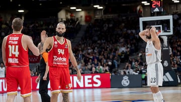16/01/25
PARTIDO EUROLIGA DE BALONCESTO
REAL MADRID - OLYMPIACOS PIRAEUS
SASHA VEZENKOV - EVAN FOURNIER - SERGIO LLULL