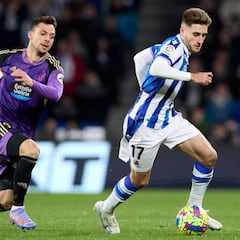 “La forma de entrenar de Imanol lleva al éxito a la Real”