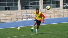 Luis Suárez, único delantero del Almería, se retira del entrenamiento