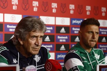 Rueda de prensa de Manuel Pellegrini y Joaquín.