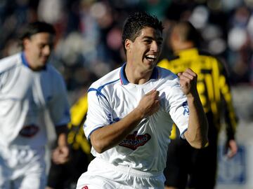 Luis Suárez started out with, Nacional in his homeland, Uruguay. He was born in Salto, but his parents moved to Montevideo when he was seven. He joined the youth teams at Nacional and made his first team debut on 3 May 2005 in the Copa Libertadores. He sc