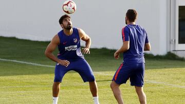 Diego Costa se entrena sin problemas en el Cerro