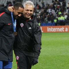 Beausejour frena a Díaz y sale a defender a Rueda: “A mí me costaría...”