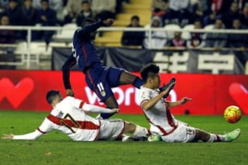 Jackson Martínez volvió a jugar  con el Atlético de Madrid en la victoria 2-0 sobre el Rayo 