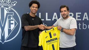 Oficial: Buchanan, tercer fichaje