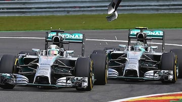 El toque de Rosberg a Hamilton en Bélgica 2014.
