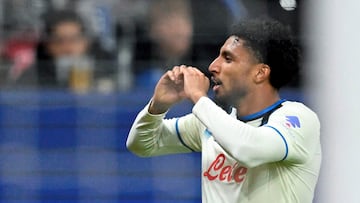 Atalanta's Brazilian midfielder #13 Ederson celebrates scoring his team's second goal during the UEFA Champions League league phase day 5 football match between Eintracht Frankfurt and Atalanta Bergamo in Frankfurt, Germany, on November 26, 2025. (Photo by Kirill KUDRYAVTSEV / AFP)