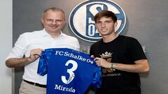Miranda no renueva por el Schalke 04 y regresa al Barça
