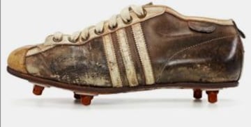 La impresionante evolución de los zapatos de fútbol