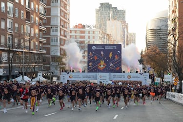 Salida de la carrera popular de la San Silvestre Vallecana, que contará con 42.000 participantes entre la carrera popular y la internacional.