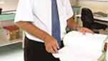 El doctor Jacques de Ceaurriz.