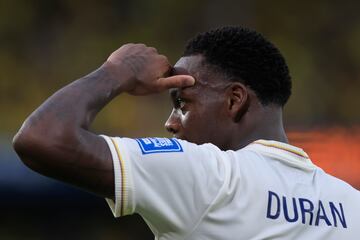 La Selección se impuso categóricamente 4-0 sobre Chile en el Metropolitano de Barranquilla. Triunfo en casa para la Tricolor gracias a los goles de Davinson Sánchez, Luis Díaz, Jhon Durán y Luis Sinisterra.
