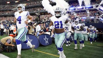 Elliott viene de su peor campaña con los Cowboys, la cual coincidió con la lesión de Dak que lo marginó por prácticamente todo el año.