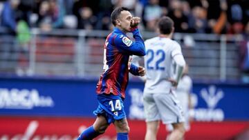 Mendilibar 'bendice' a Orellana, futuro jugador de Pucela