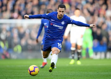 En España Hazard no ha dejado muy buen sabor de boca pero, no olvidemos, el Real Madrid le fichó en 2019 por un muy buen motivo. En 2018 jugaba en el Chelsea y obtuvo su mayor valor de mercado con una gran temporada en el conjunto británico.