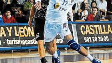 Acción de ataque del Ademar.