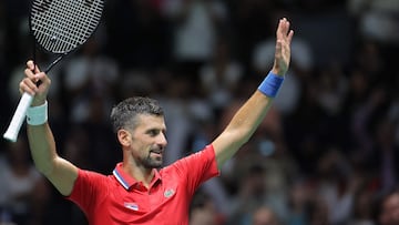 Djokovic reaparece rozando el doble rosco en 45 minutos