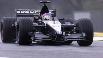 Fernando Alonso con Un Minardi en 2001